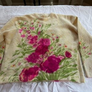 1960's Gorgeous Vintage Floral Pink and Cream Sweater Lambswool Angora